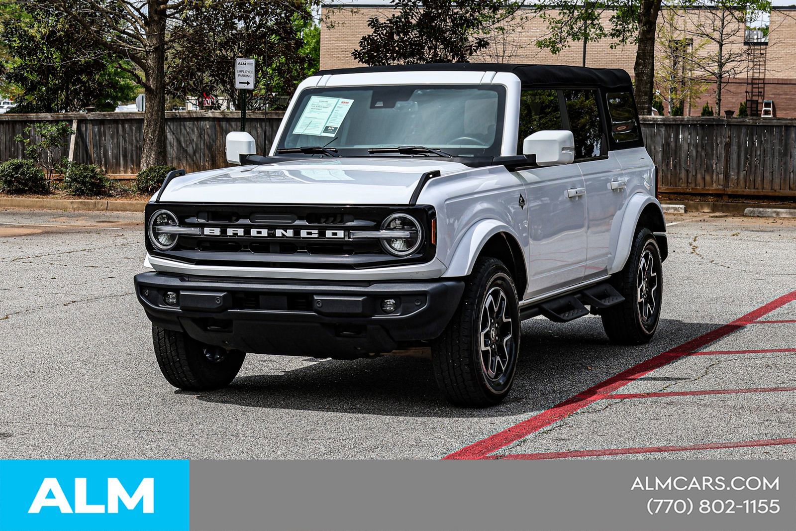 Used 2023 Ford Bronco Outer Banks image 4