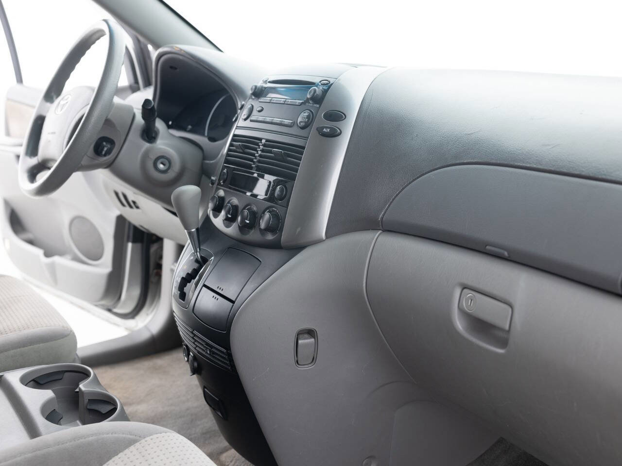 Used 2007 Toyota Sienna LE FWD image 27