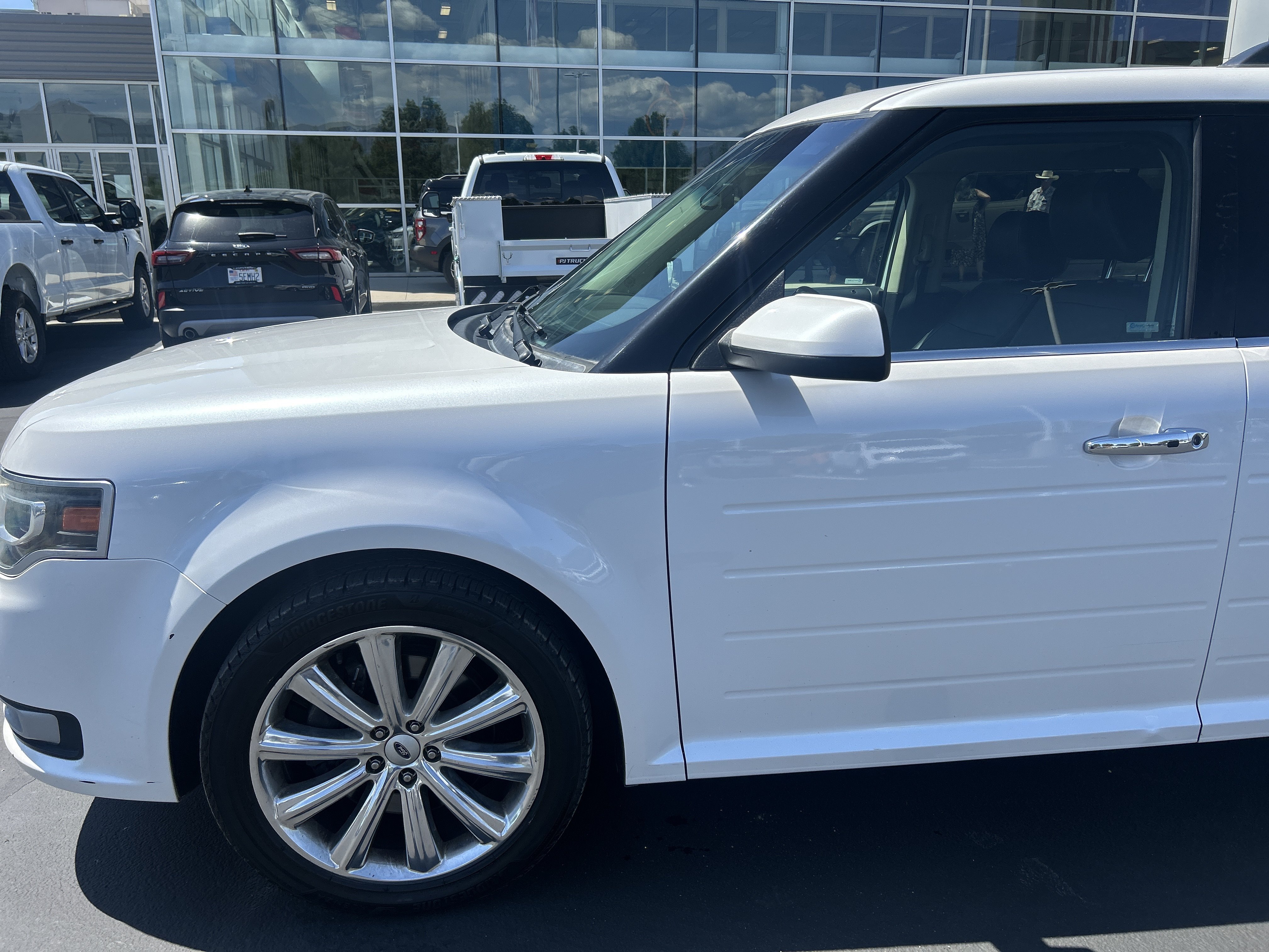 Used 2014 Ford Flex Limited w/ Class III Trailer Tow Package AWD/4WD image 9