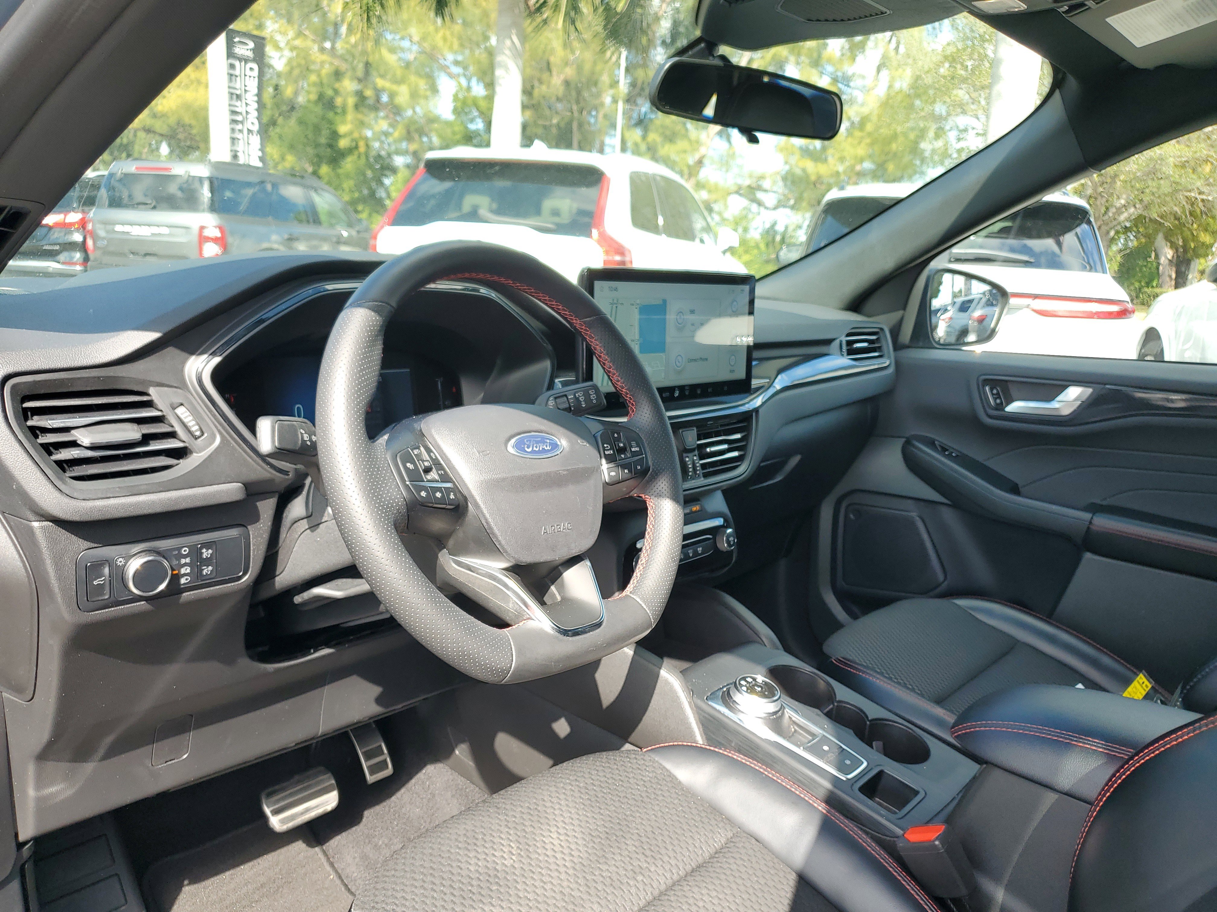 Used 2024 Ford Escape ST-Line w/ Tech Pack #1 image 16