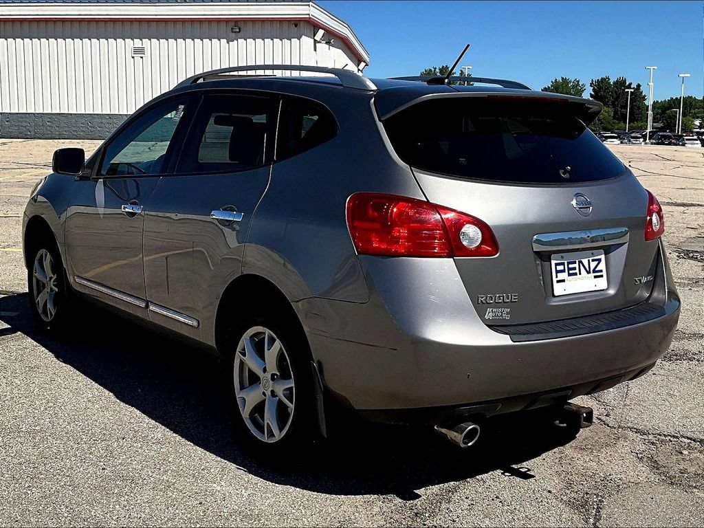 Used 2011 Nissan Rogue SV w/ Premium Pkg AWD/4WD image 3