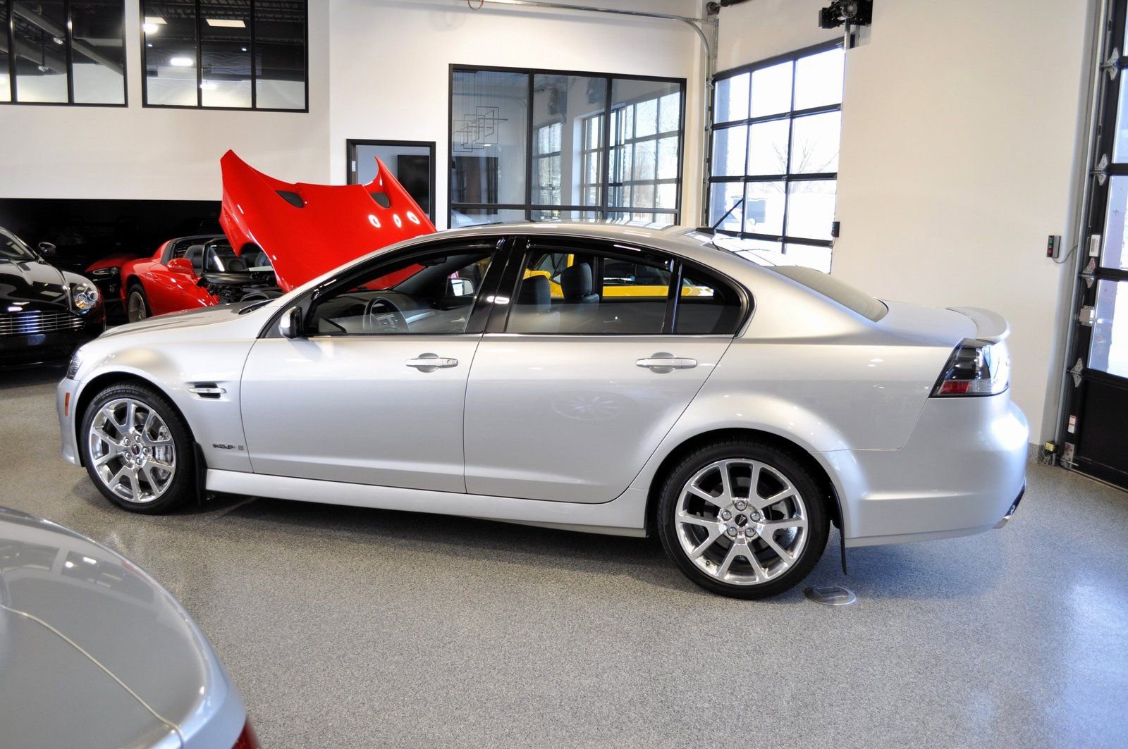 Used 2009 Pontiac G8 GXP image 5