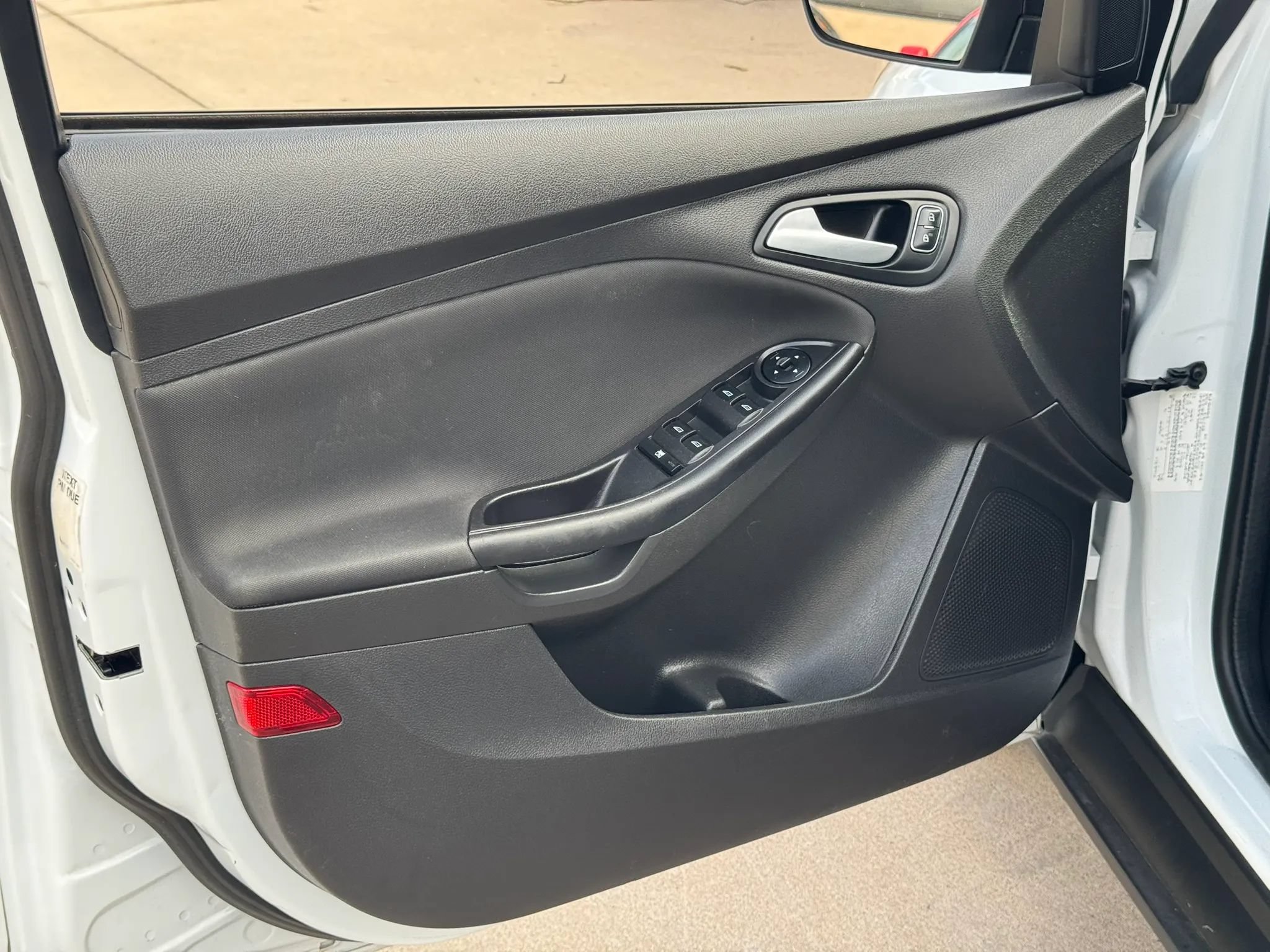 Used 2018 Ford Focus SE FWD image 10