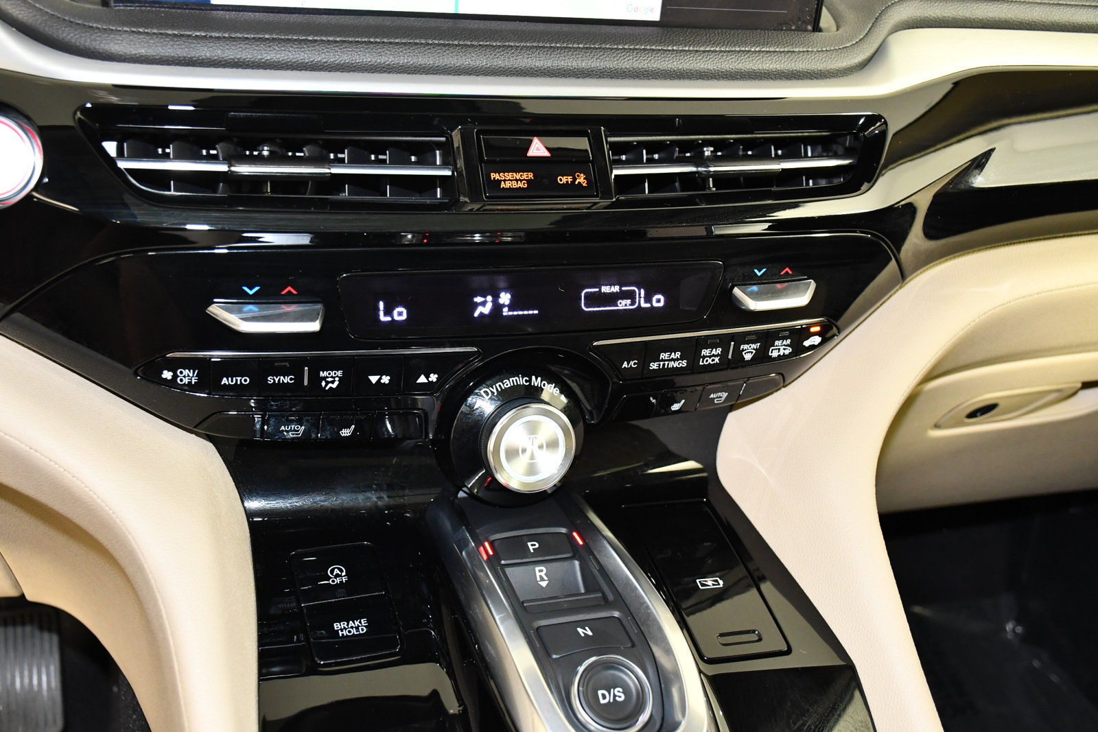 Certified 2025 Acura MDX SH-AWD image 28