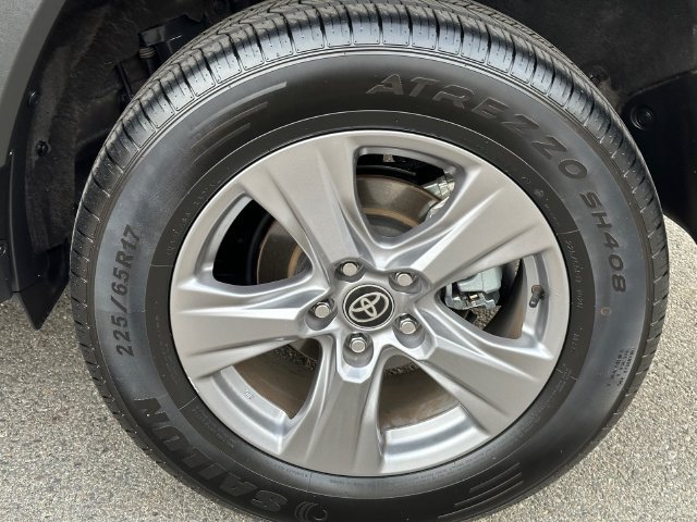Certified 2025 Toyota RAV4 XLE AWD/4WD image 29