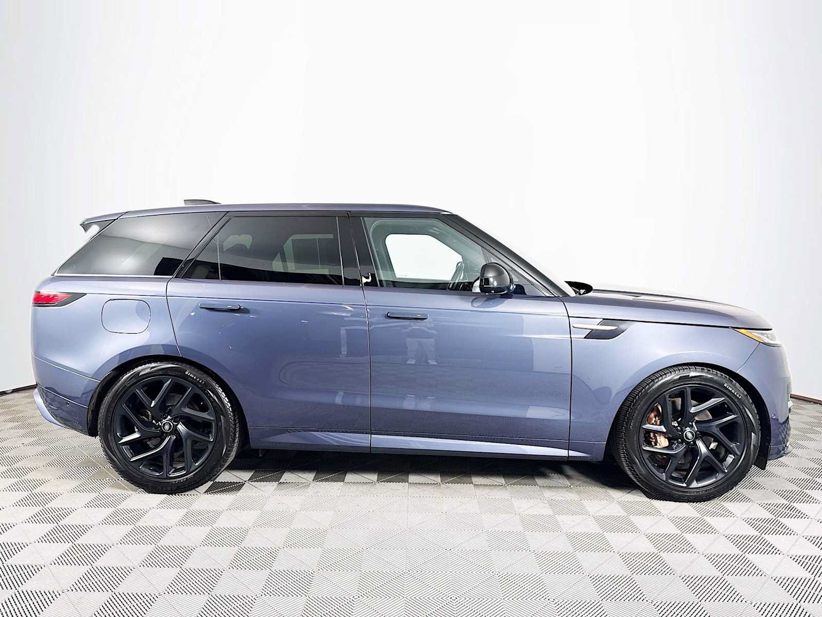 Used 2023 Land Rover Range Rover Sport SE Dynamic AWD/4WD image 8