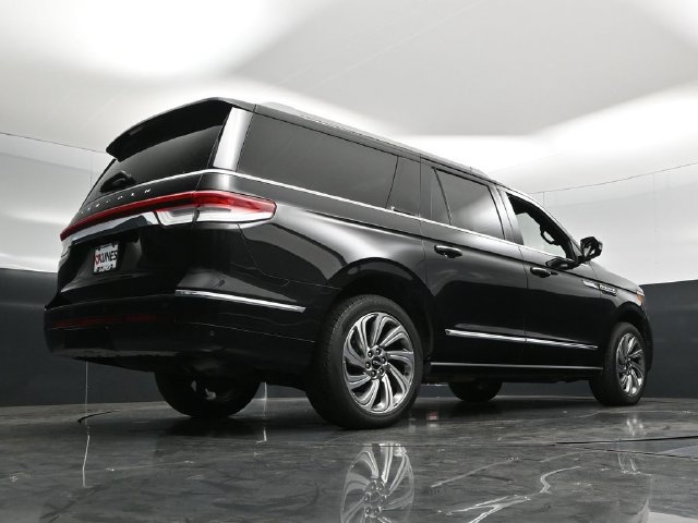Used 2022 Lincoln Navigator L Reserve AWD/4WD image 61