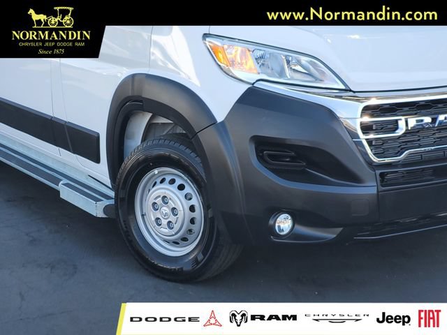 Used 2025 RAM ProMaster 2500 w/ U-Haul Equipment Group FWD image 3