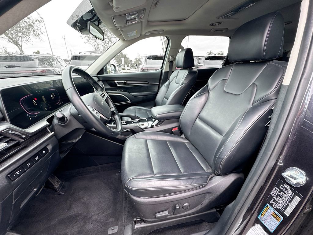 Used 2025 Kia Telluride S FWD image 22