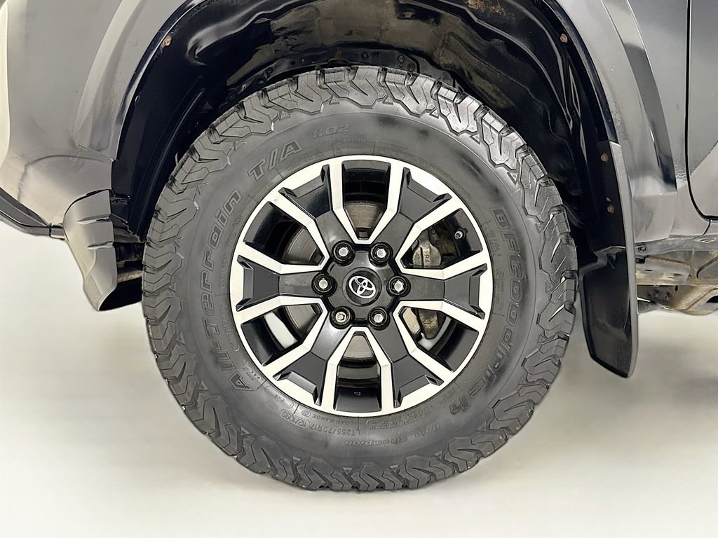 Used 2021 Toyota Tacoma TRD Sport image 30