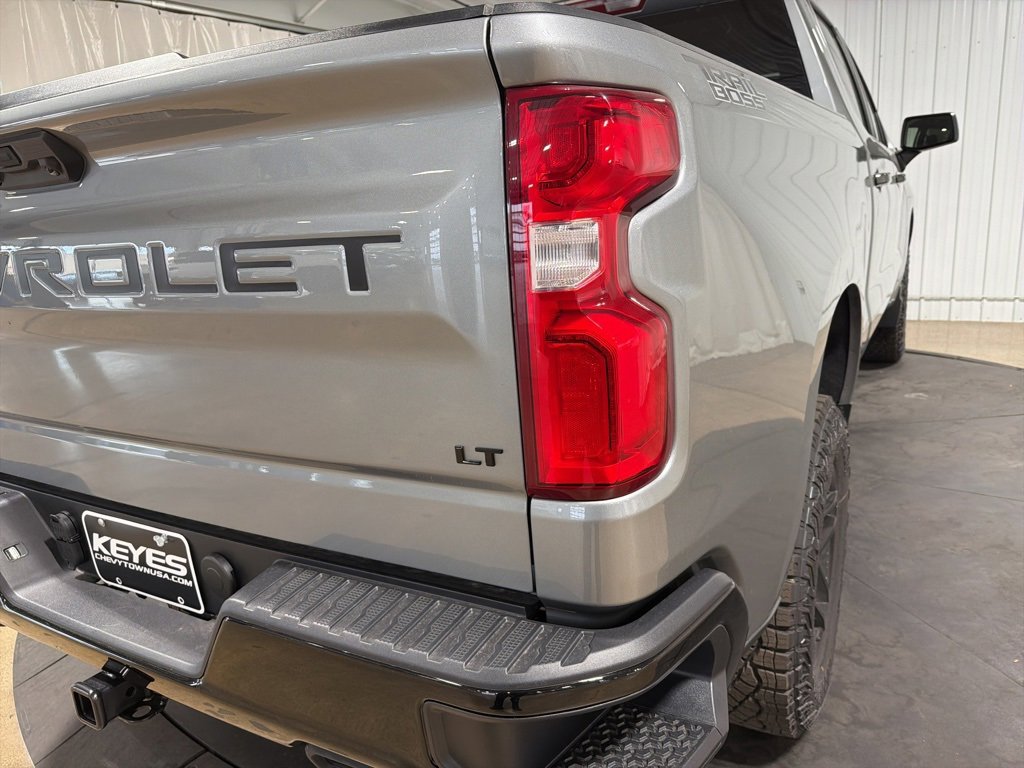 New 2026 Chevrolet Silverado 1500 LT Trail Boss w/ Dark Appearance Package image 16