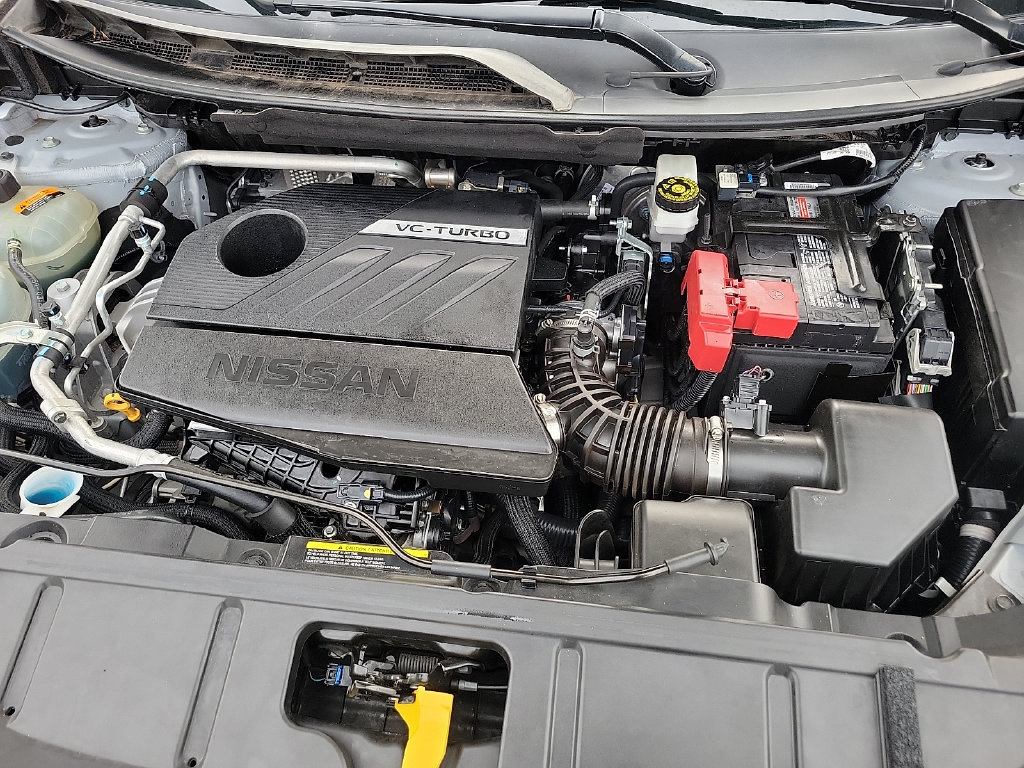 Used 2024 Nissan Rogue SV AWD/4WD image 16