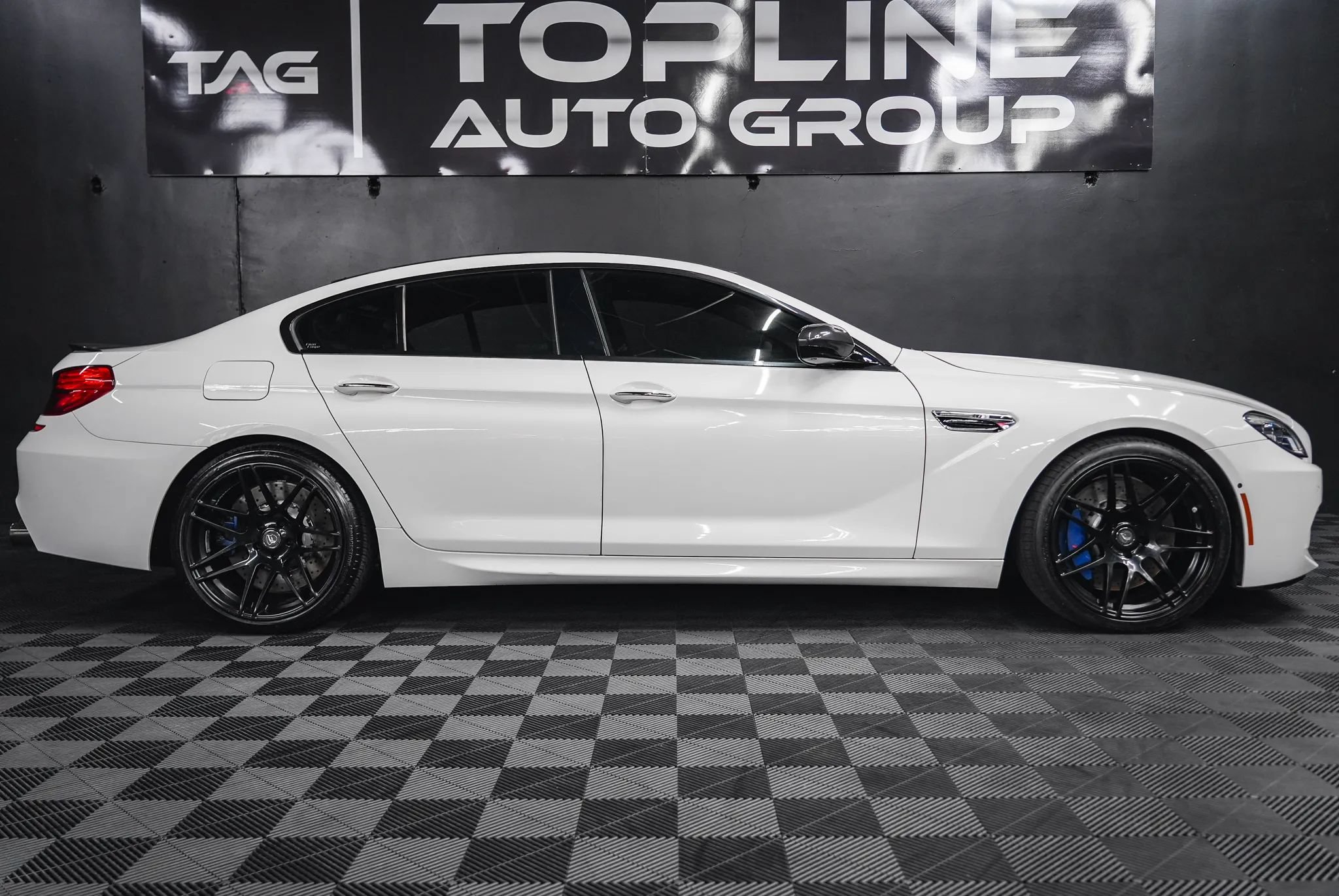 Used 2016 BMW M6 Gran Coupe w/ Executive Package RWD image 20
