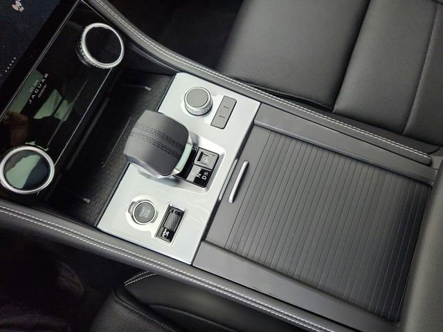 New 2026 Jaguar F-PACE R-Dynamic S image 30