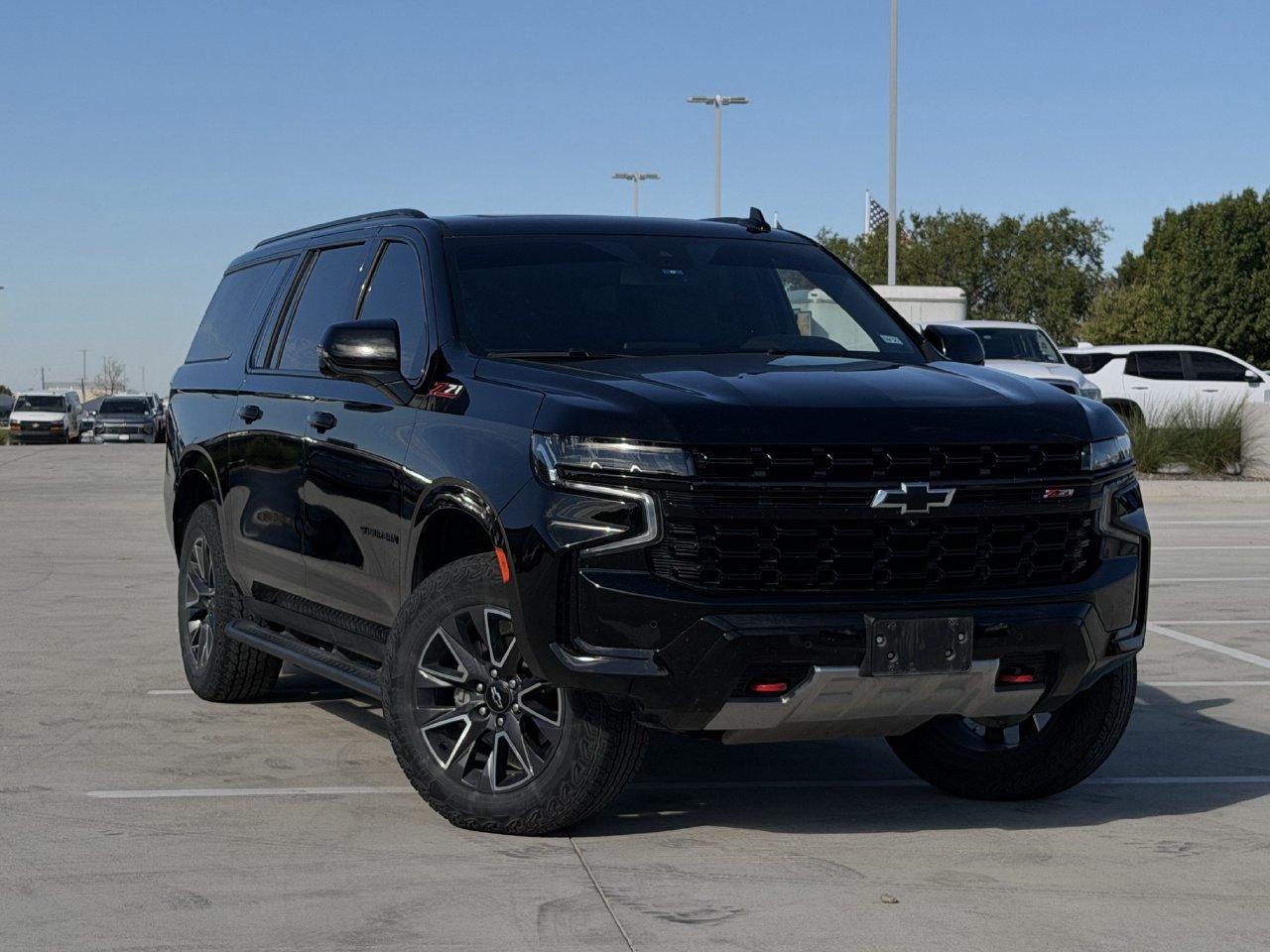 Used 2024 Chevrolet Suburban Z71 w/ Z71 Off-Road Package AWD/4WD image 2