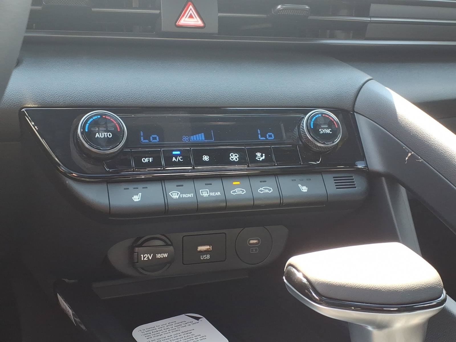 New 2026 Hyundai Elantra SEL Sport FWD image 17