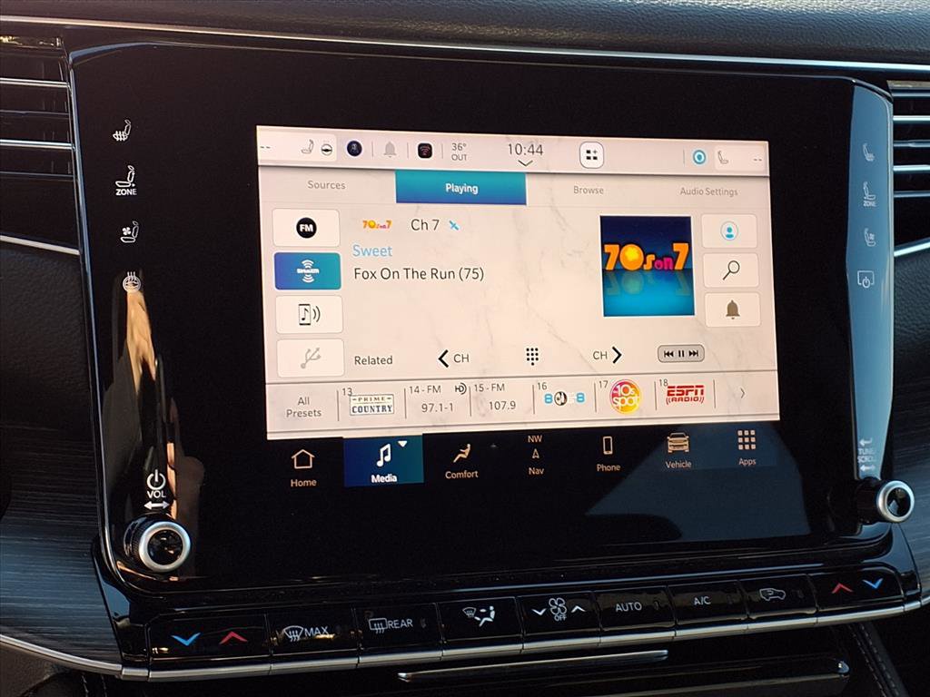 Used 2024 Jeep Wagoneer L Series II w/ Flexible Seating Group image 9