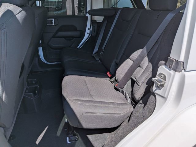 Used 2023 Jeep Wrangler Sahara w/ Cold Weather Group image 21