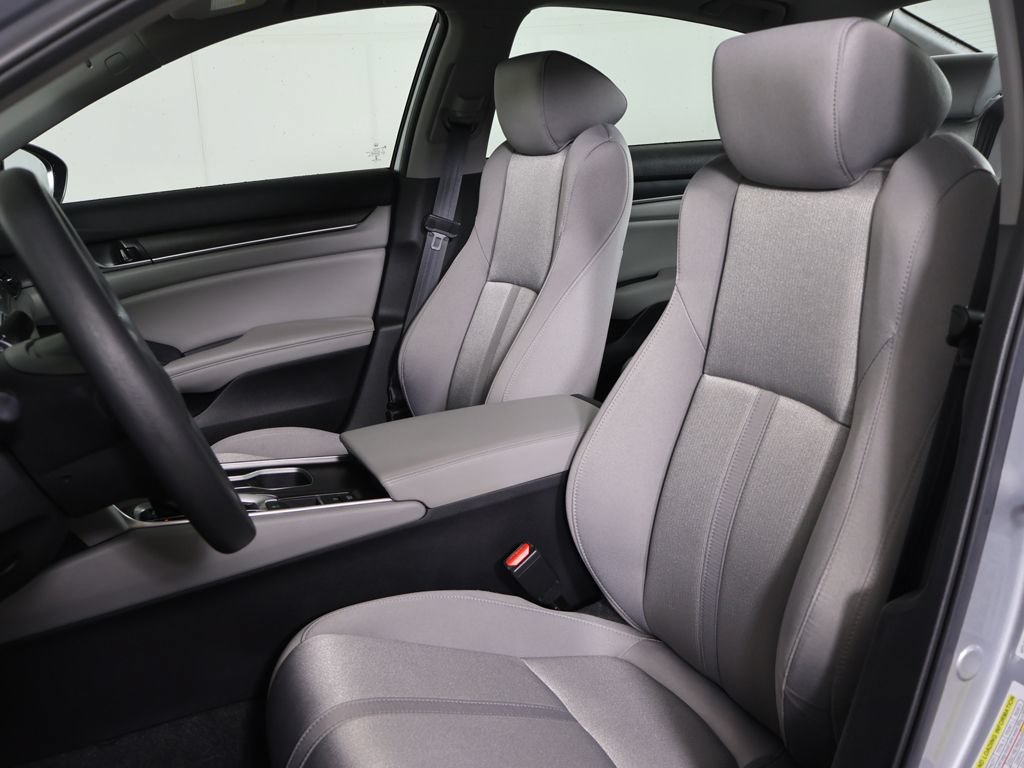Used 2020 Honda Accord EX image 27