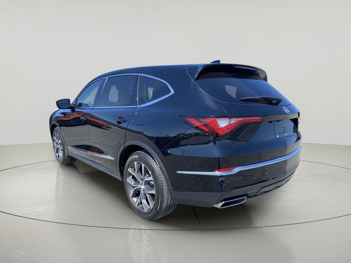 Used 2023 Acura MDX SH-AWD w/ Technology Package image 5