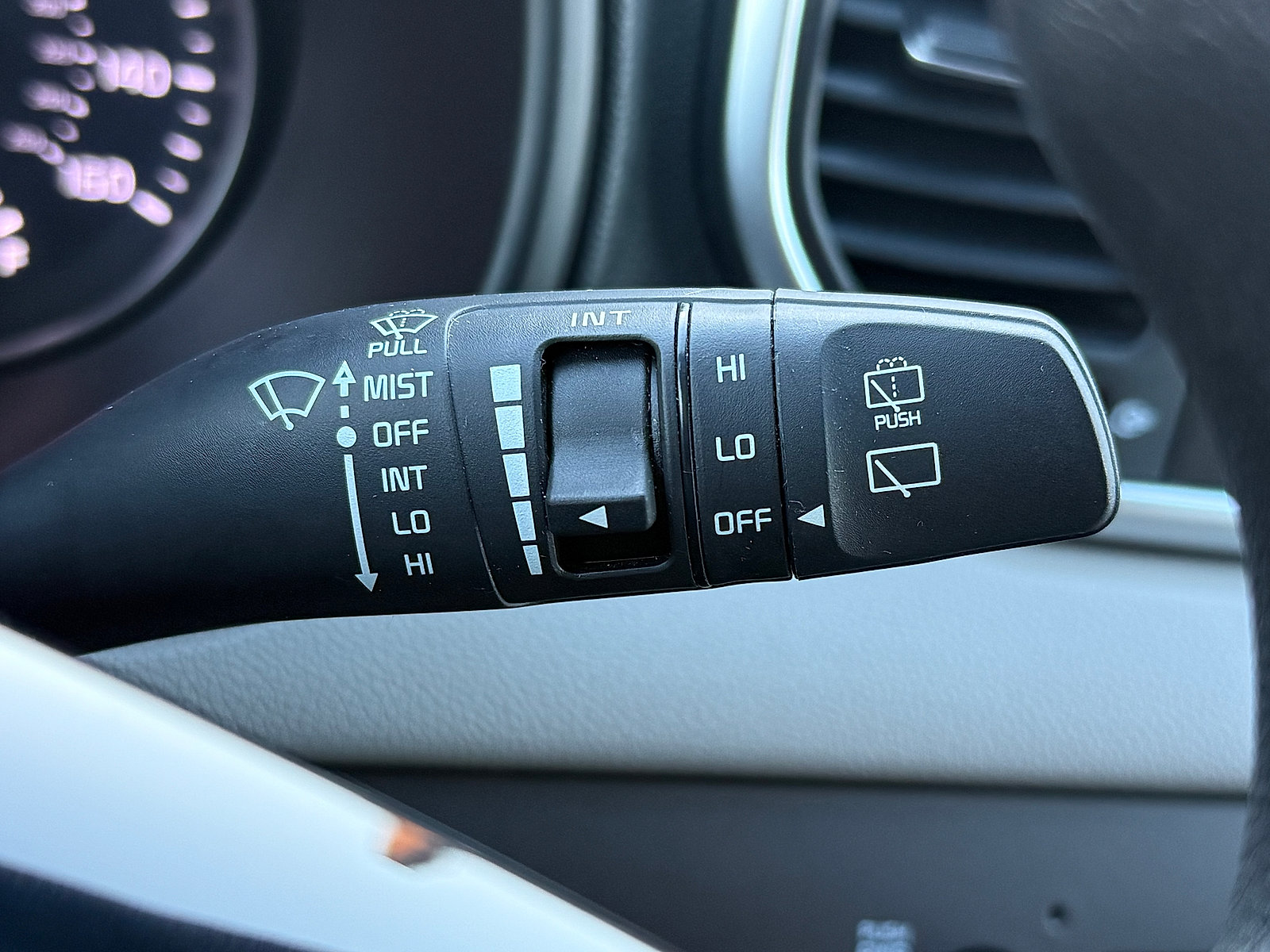 Used 2022 Kia Sportage LX image 36