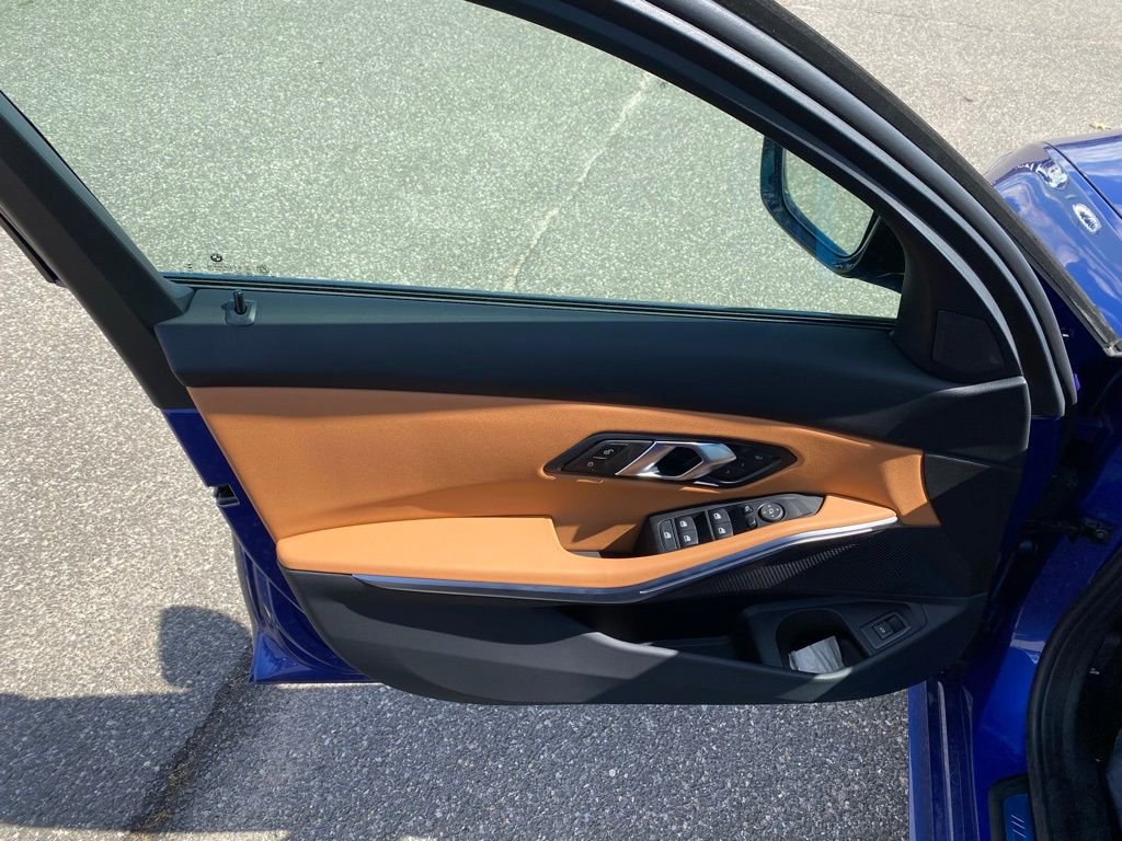 New 2026 BMW 330i xDrive Sedan w/ Premium Package image 12