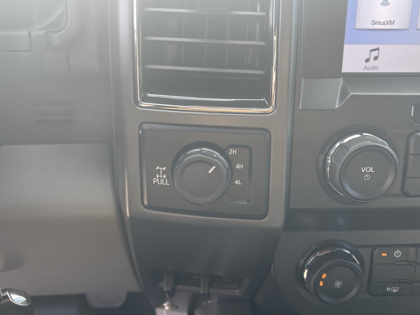 Used 2019 Ford F150 XLT w/ Equipment Group 301A Mid AWD/4WD image 25
