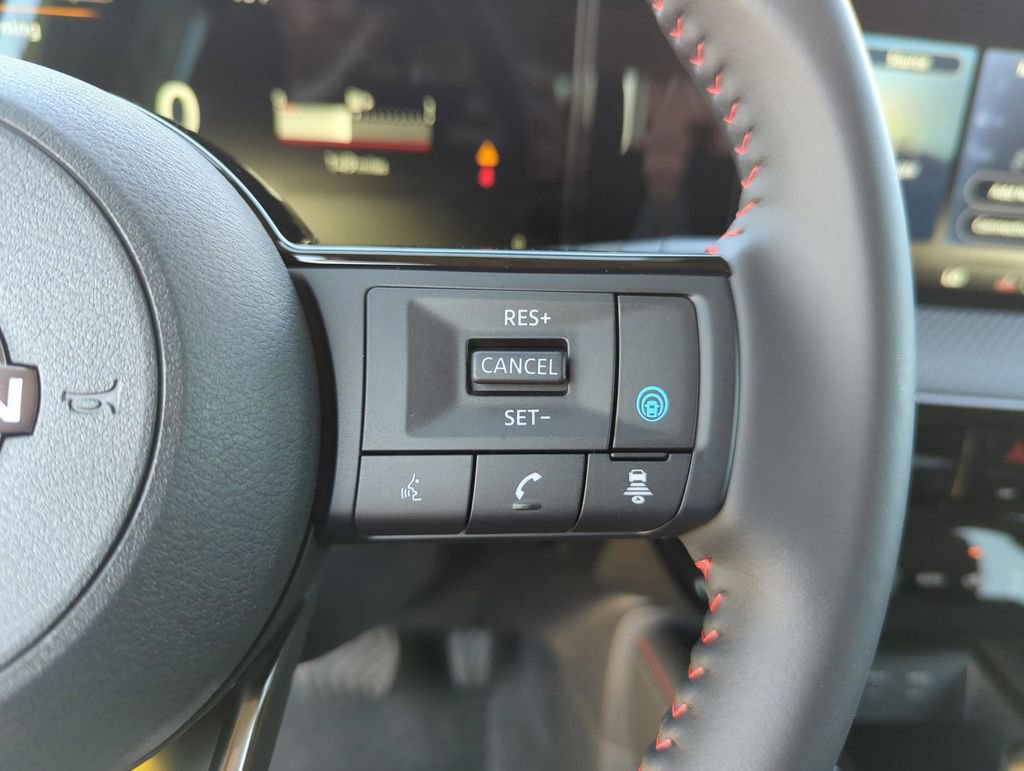 New 2026 Nissan Kicks SR w/ Cold Weather Package image 32