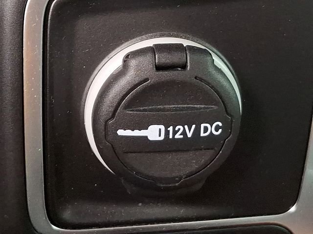 Used 2024 Jeep Wrangler Unlimited Rubicon w/ Technology Group image 26