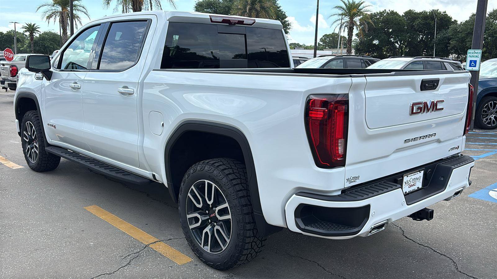 New 2026 GMC Sierra 1500 AT4 w/ AT4 Premium Package AWD/4WD image 5