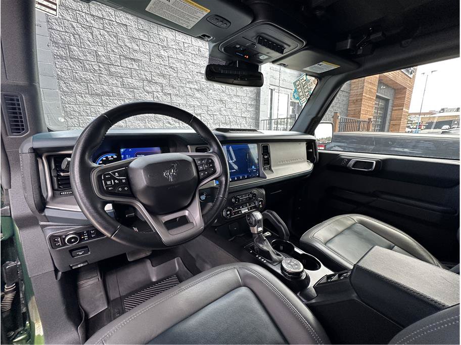 Used 2024 Ford Bronco Outer Banks AWD/4WD image 14