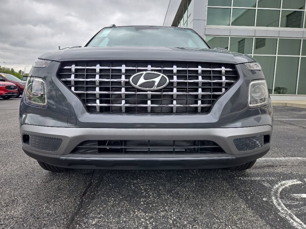 New 2026 Hyundai Venue SEL FWD image 17