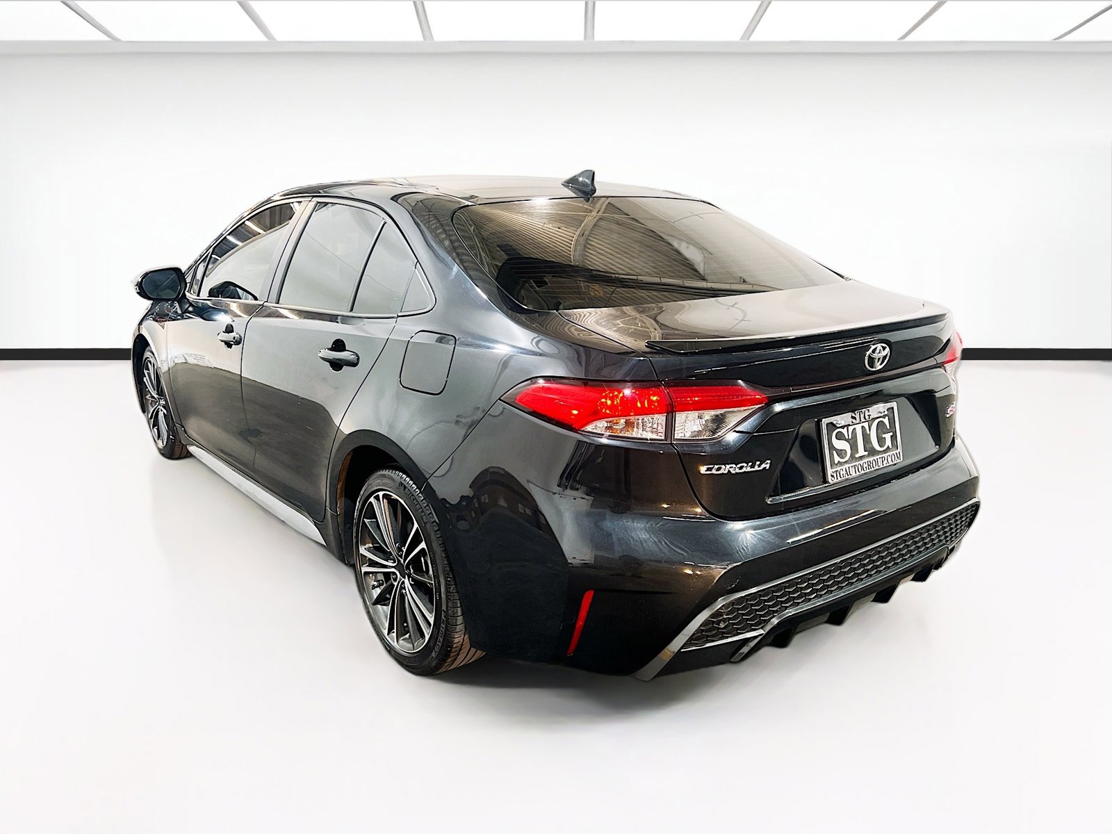 Used 2020 Toyota Corolla SE image 6