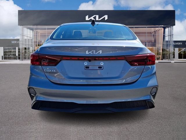 Used 2023 Kia Forte LXS image 5