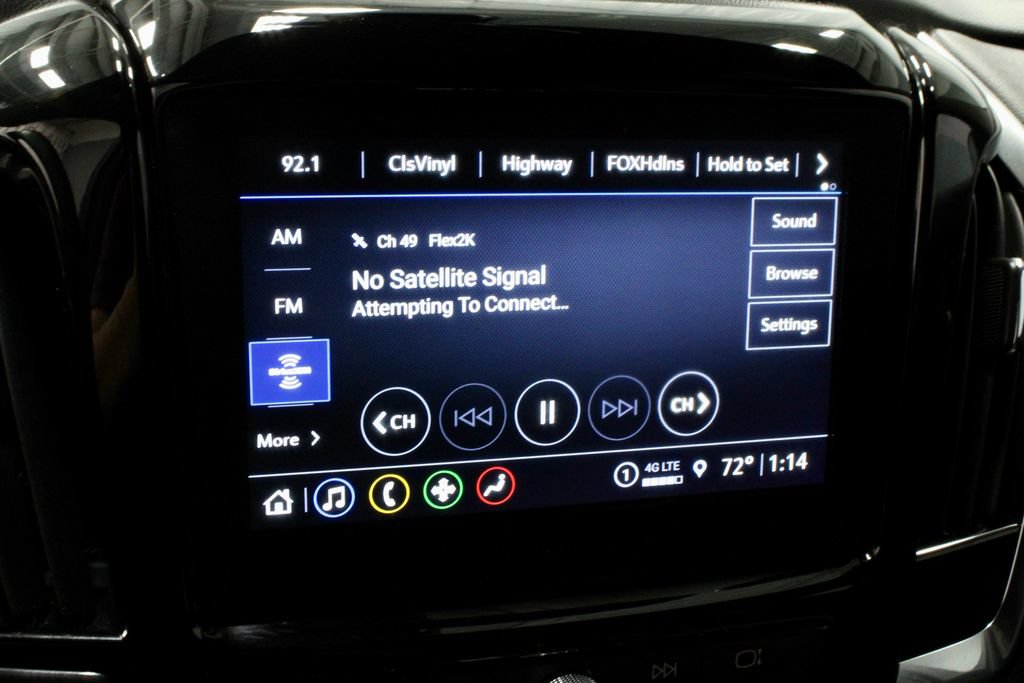 Used 2023 Chevrolet Traverse LT w/ Midnight/Sport Edition AWD/4WD image 3