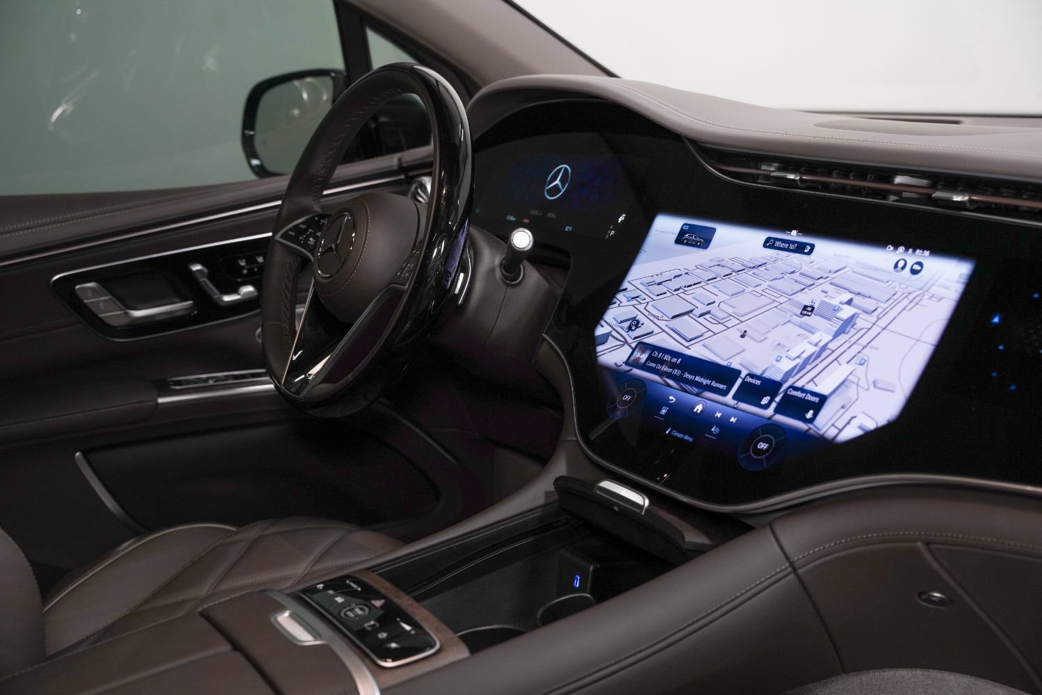 Used 2025 Mercedes-Benz Maybach EQS 680 4MATIC image 30