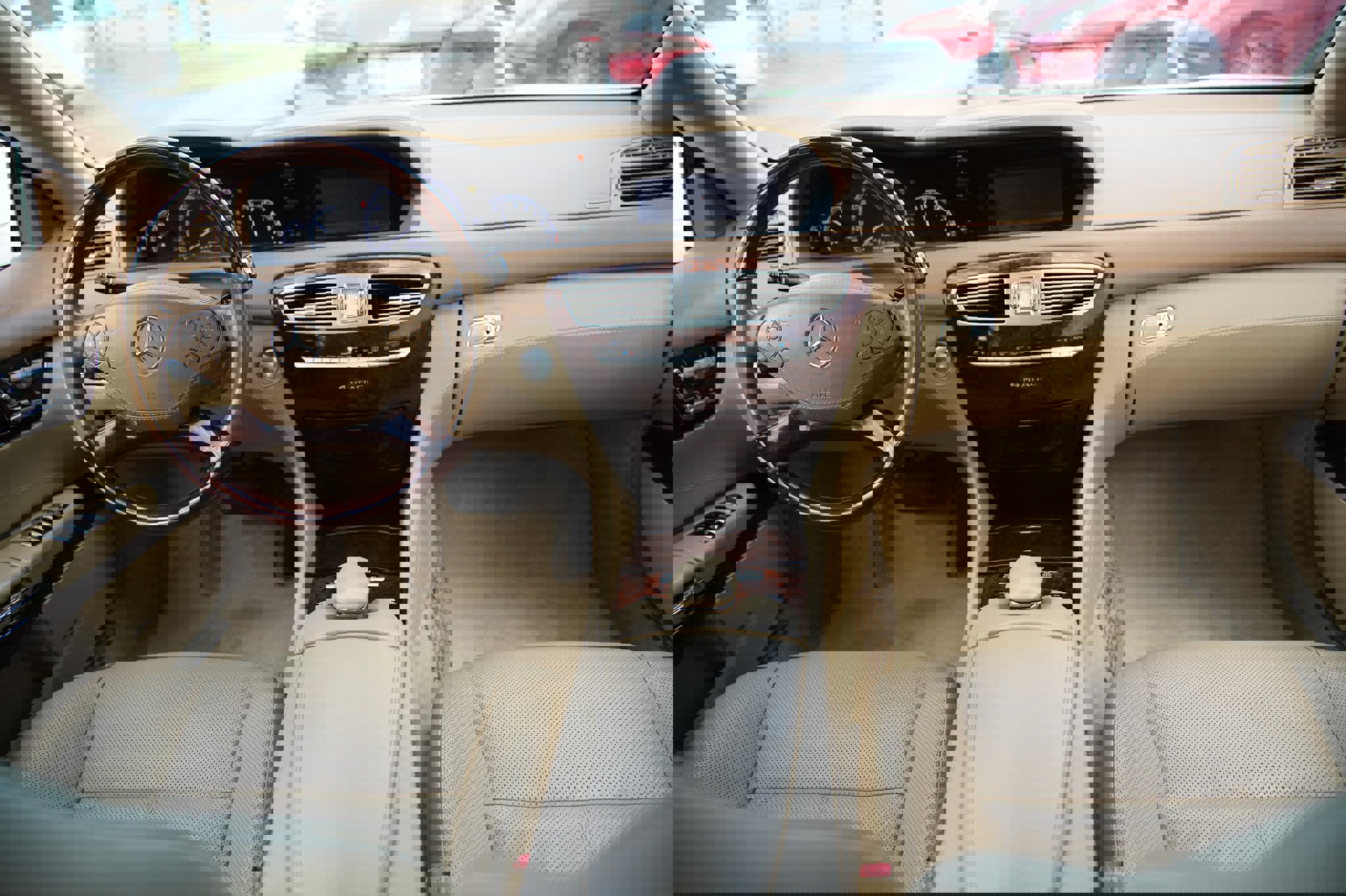 Used 2013 Mercedes-Benz CL 550 4MATIC image 2