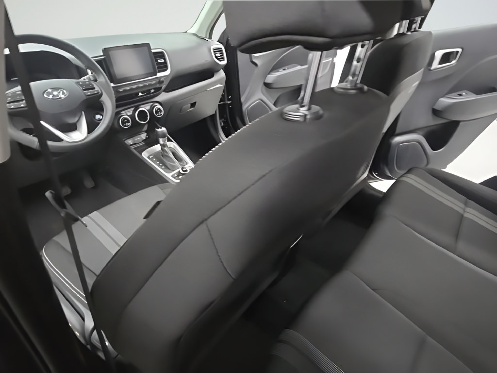 New 2026 Hyundai Venue SEL FWD image 16