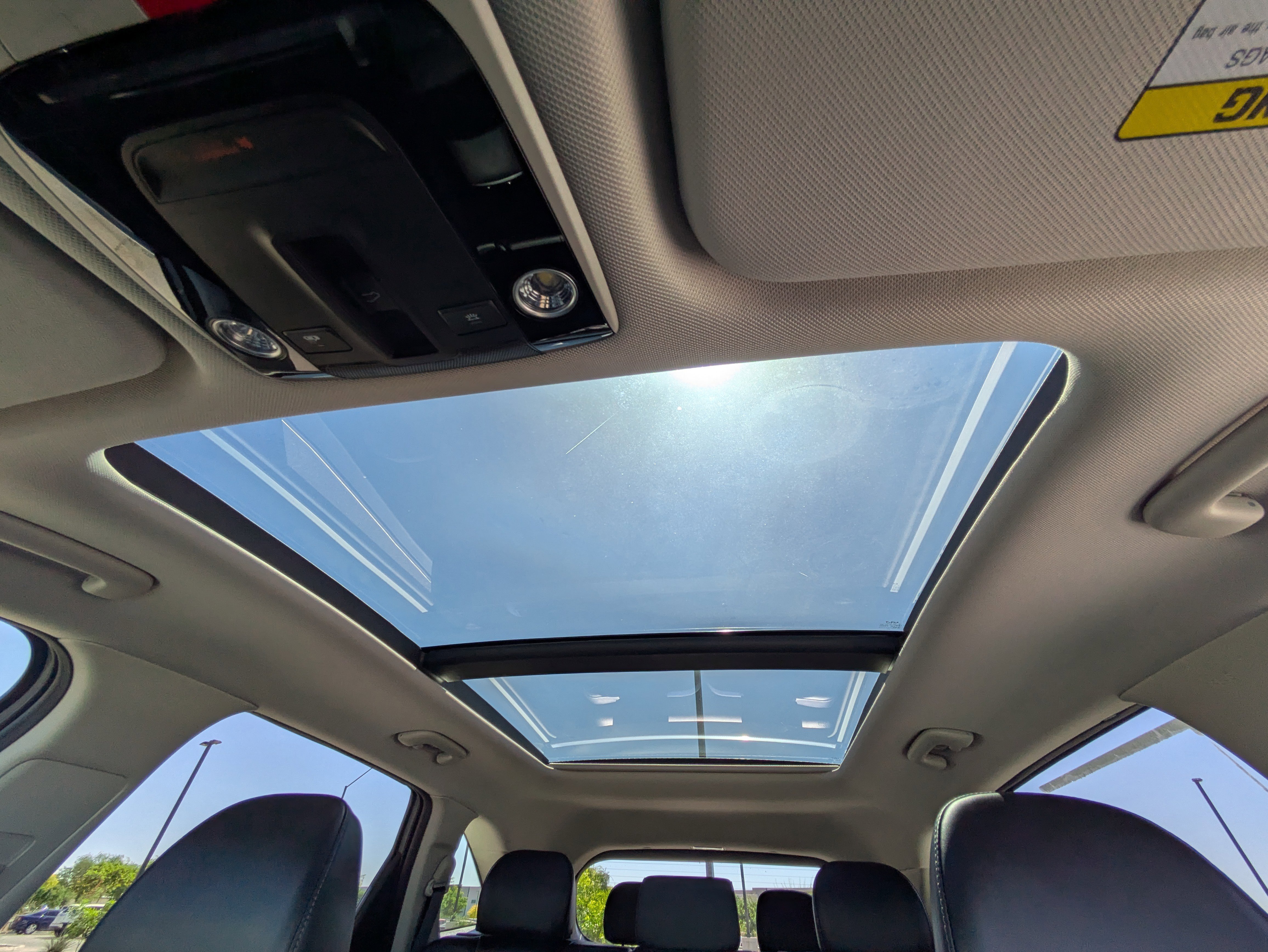 Certified 2025 Kia Sorento S w/ Panoramic Sunroof Package image 29