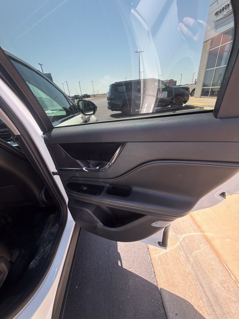 Used 2025 Lincoln Corsair FWD image 20