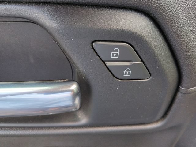 Used 2021 Chevrolet Silverado 1500 LT AWD/4WD image 14