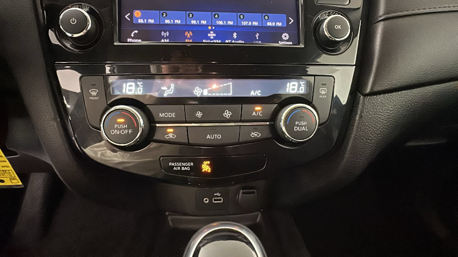 Used 2020 Nissan Rogue S AWD/4WD image 22