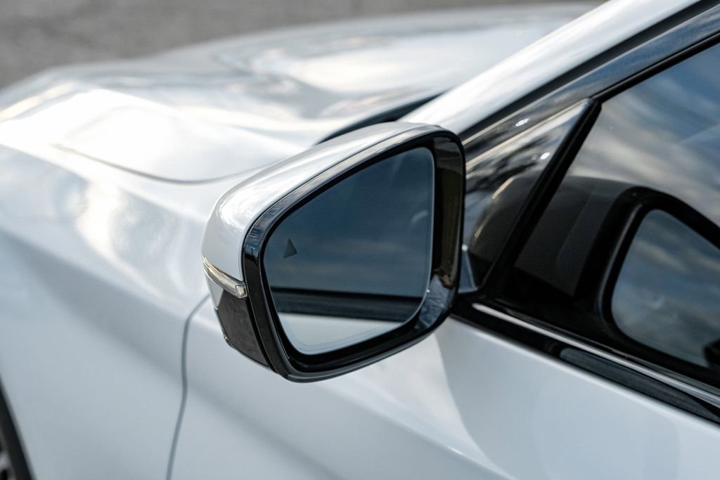 Used 2018 BMW 540i xDrive w/ M Sport Package image 49