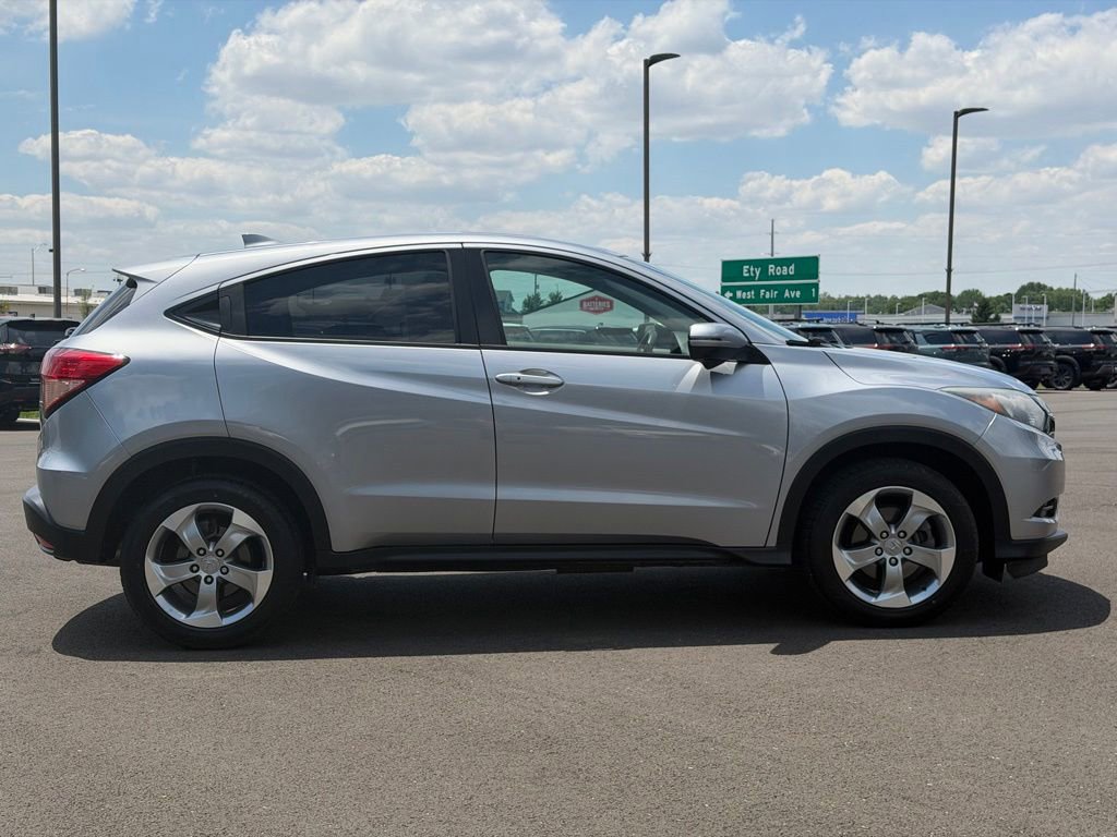 Used 2017 Honda HR-V EX image 6