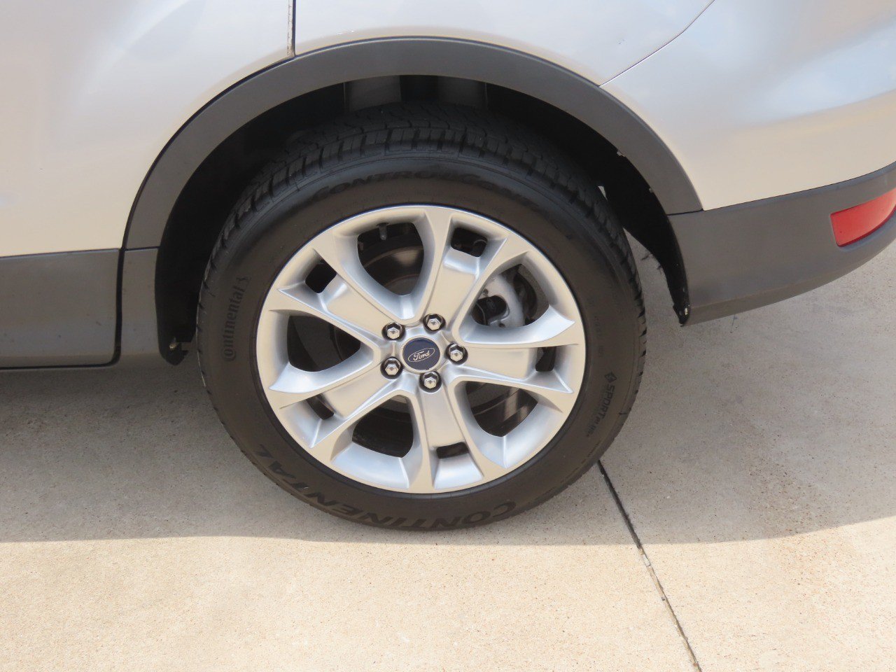 Used 2016 Ford Escape Titanium FWD image 18