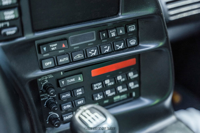 Used 1994 Chevrolet Corvette ZR1 RWD image 41