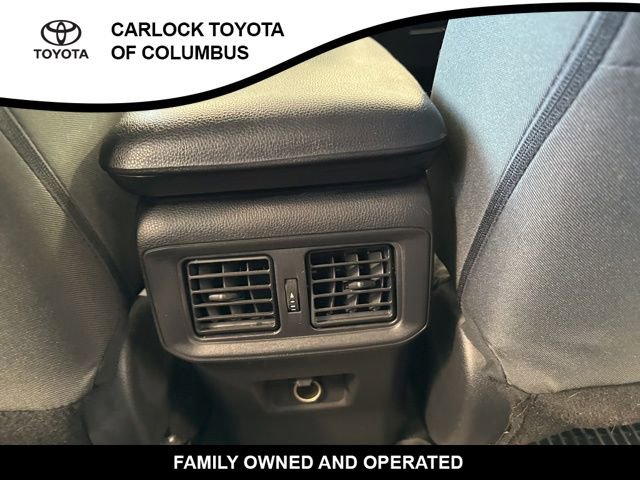 Used 2023 Toyota RAV4 LE AWD/4WD image 17
