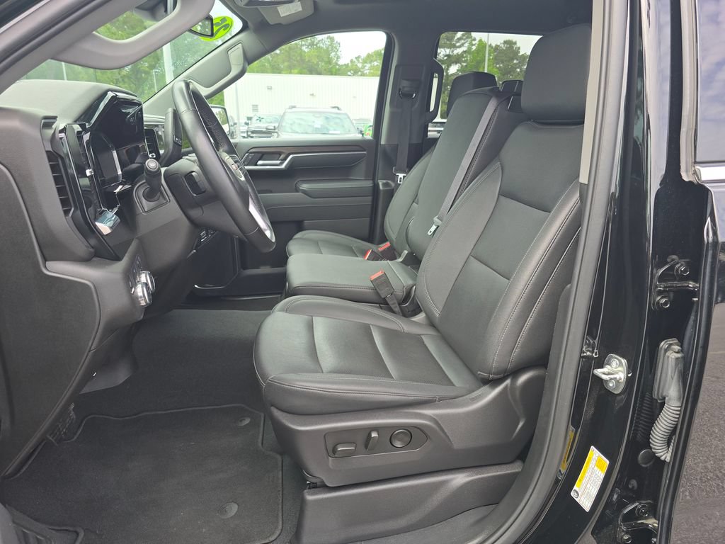Certified 2025 GMC Sierra 1500 SLT AWD/4WD image 9