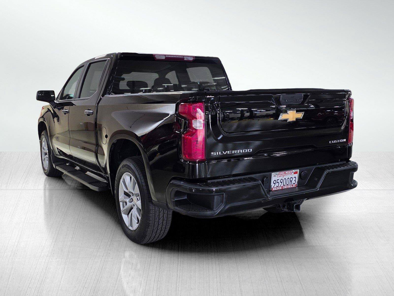 Used 2023 Chevrolet Silverado 1500 Custom AWD/4WD image 5