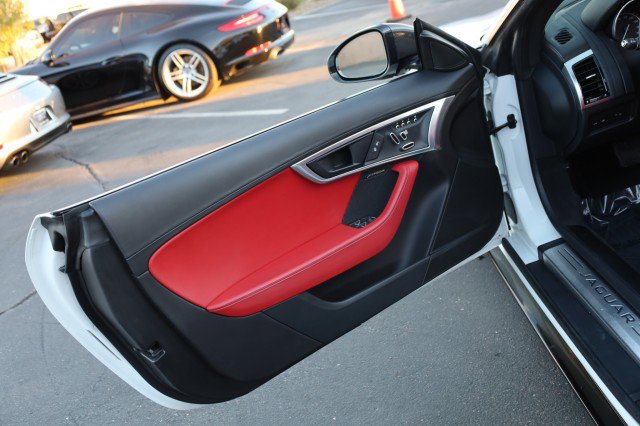 Used 2018 Jaguar F-TYPE Convertible image 21